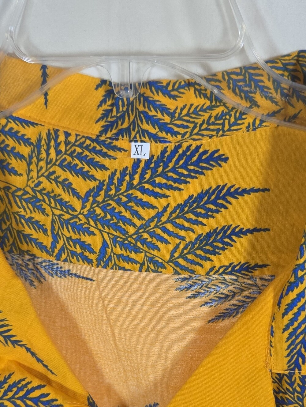 Men's XL Yellow/Blue Leaf Print Cotton Short Sleeve Point Collar Shirt Hawaiian - Picture 3 of 5